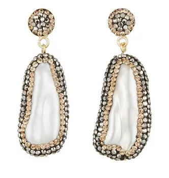Soru Jewellery Baroque Pearl earrings