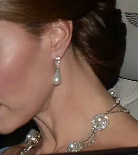 Duchess of Cambridge wore Collingwood Pearl earrings