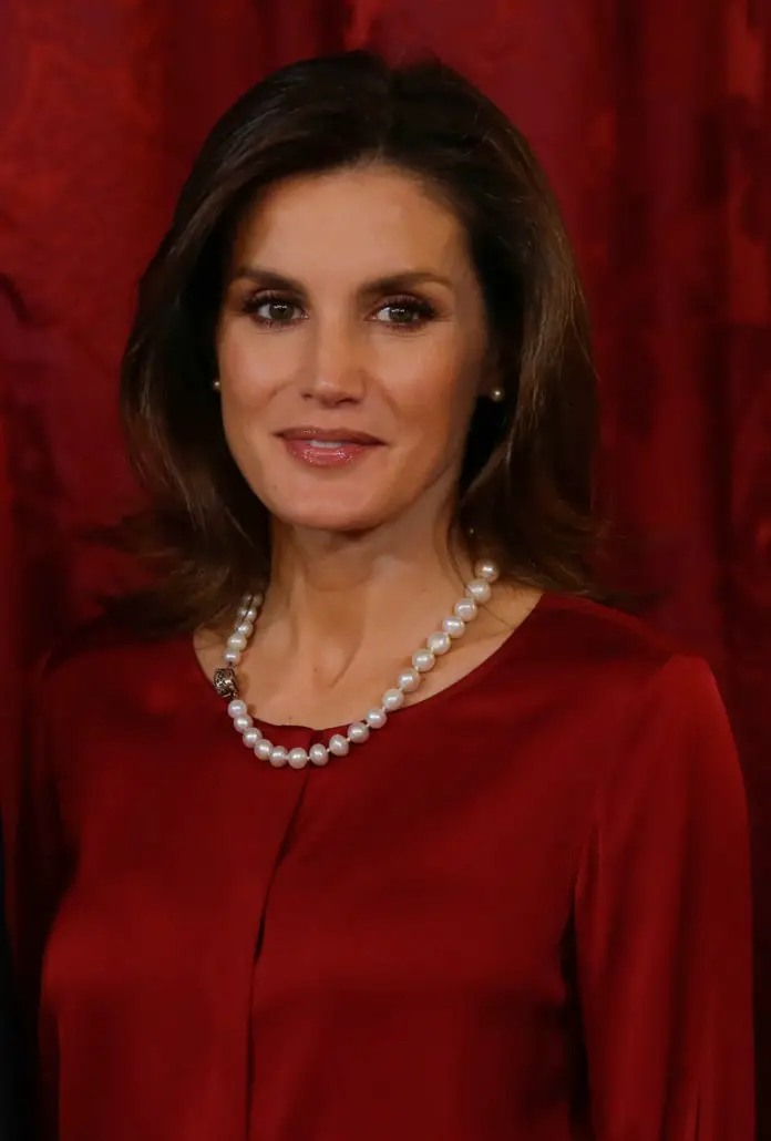 Queen Letizia wore royal Pearl necklace for lunch at palace