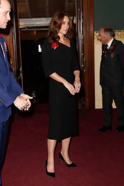 Duchess of Cambridge at Festival of Remembrance chose black Rolan Mouret Dress
