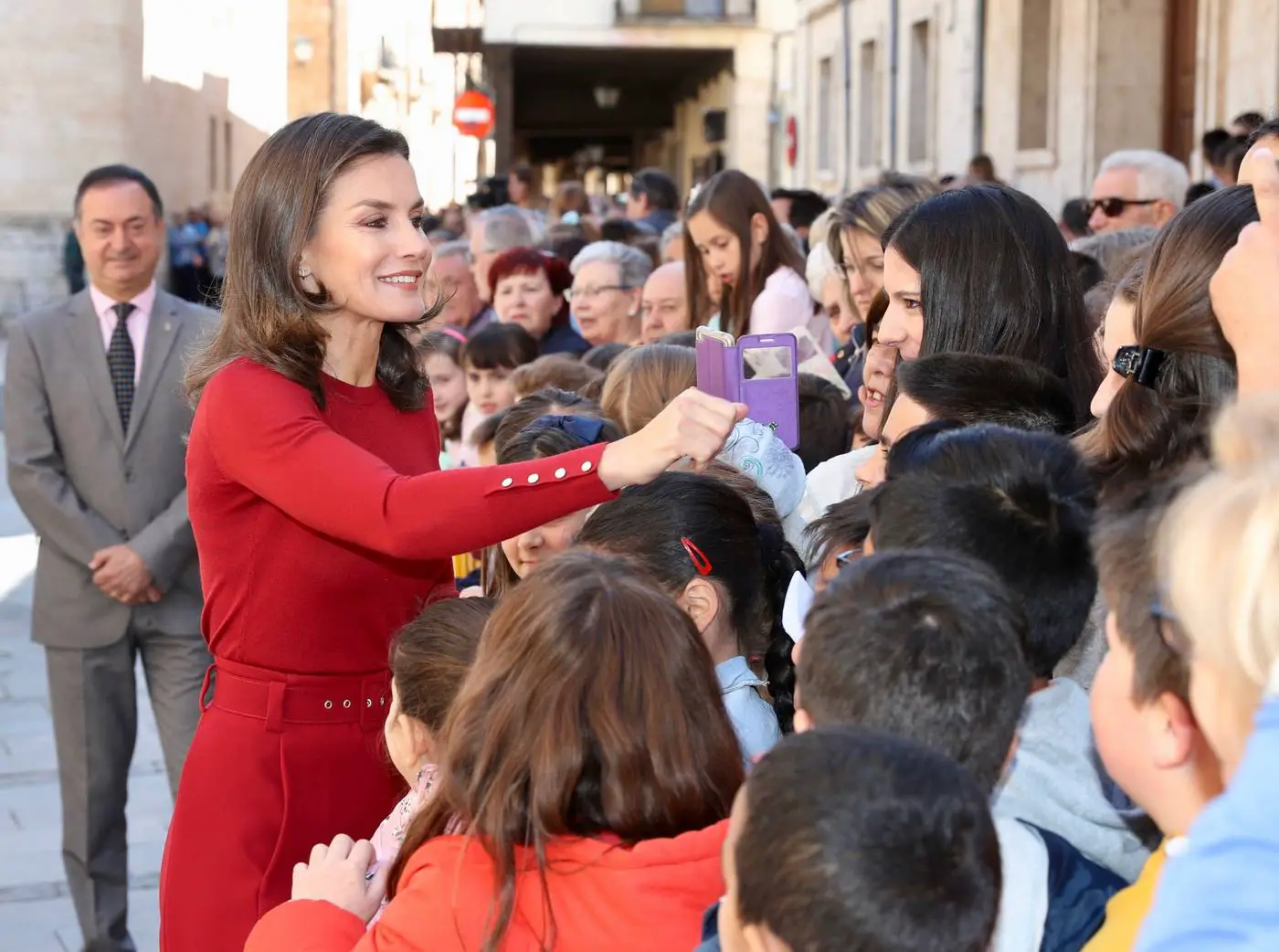 Stylish Queen Letizia of Spain chose her Comfort Red for Old Profession