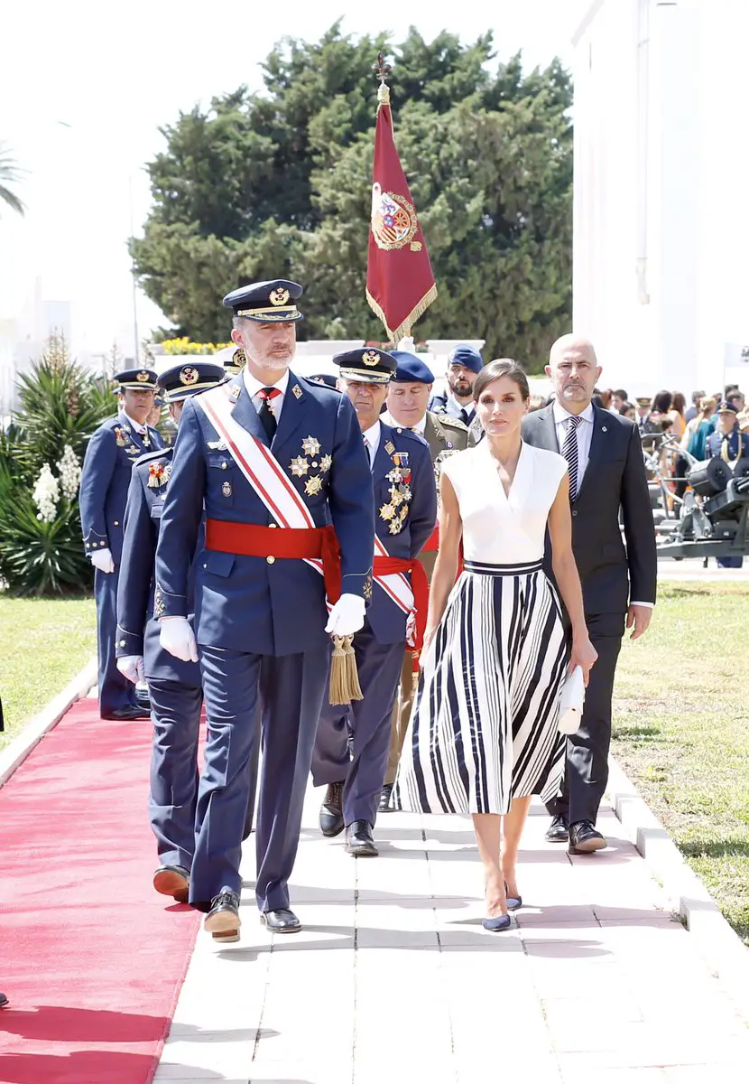 Queen Letizia in Zara top and Navy stripped skirt at the Military Pass out Parade
