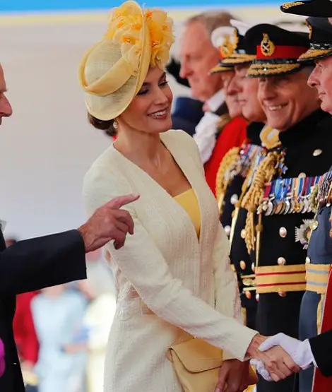 Spanish Monarch received a traditional English royal welcome from Queen Elizabeth II and Duke of Edinburgh