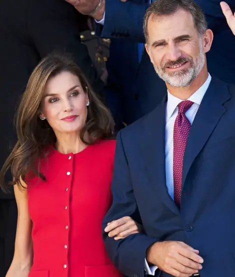 Letizia in recycled red to deliver National Culture Awards with King Felipe