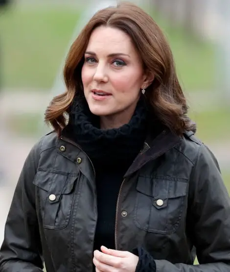 Duchess of Cambridge goes casual for Robin Hood Primary School