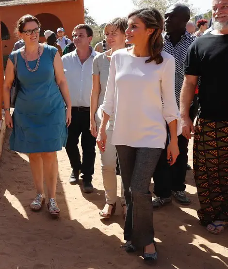 Queen Letizia finished Senegal visit in chic style