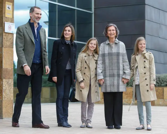 Spanish Royal Family visited King Juan Carlos in Hospital