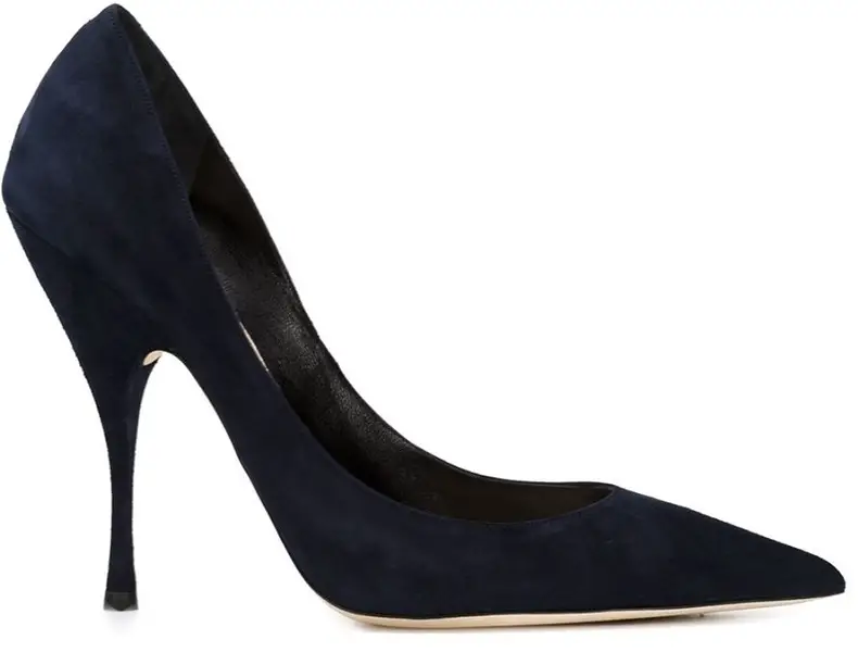 Queen Letizia of Spain wore Nina Ricci pointed toe suede pumps
