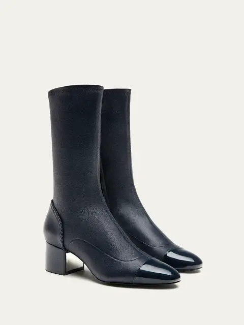 Queen Letizia chose her Massimo Dutti Mid-length block heel shoes