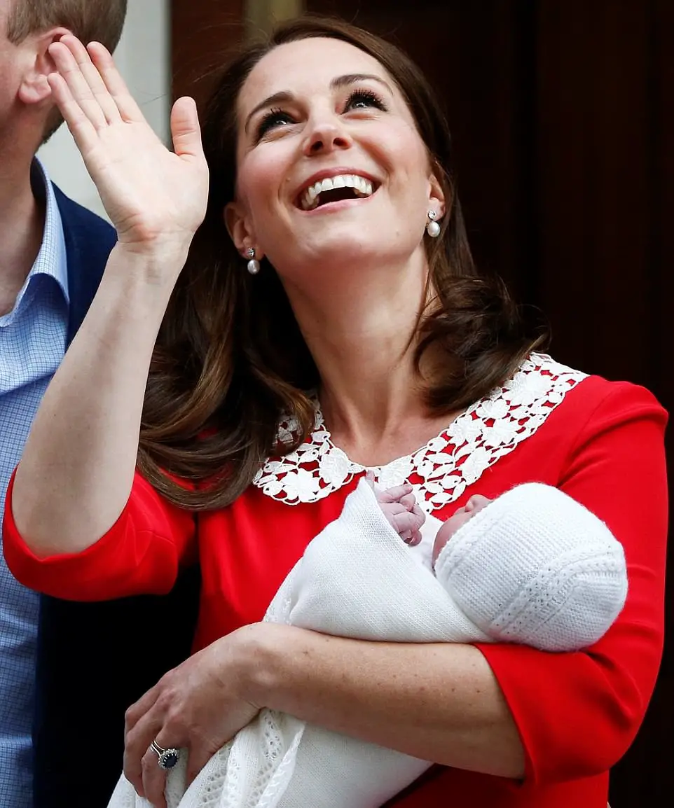 The Duchess of Cambridge intoduced her little baby boy