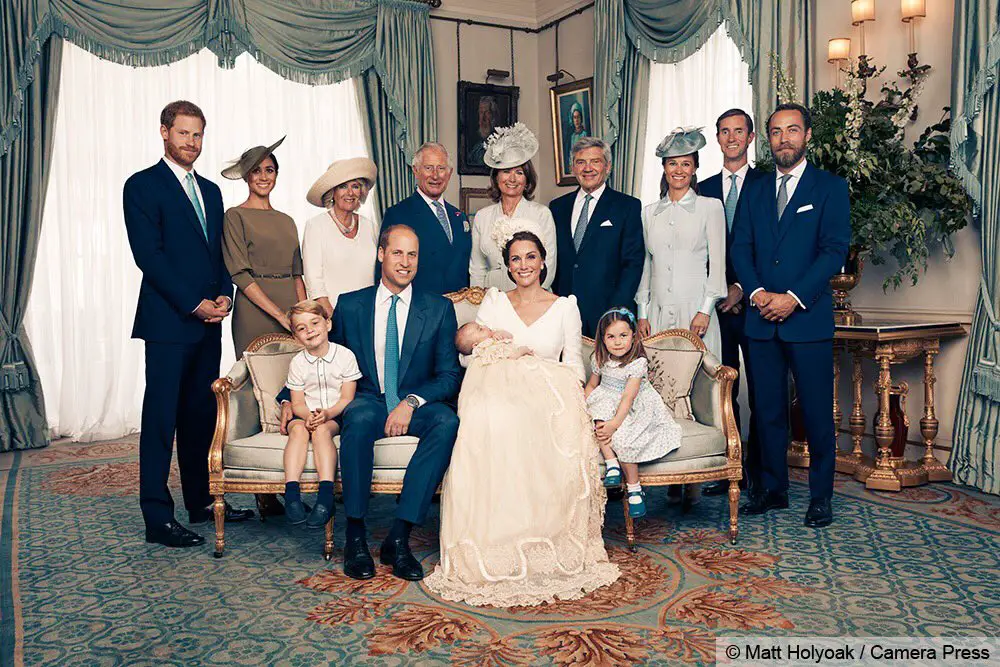 Duke and Duhcess of Cambridge relasedPrince Louis Official Christening Protraits