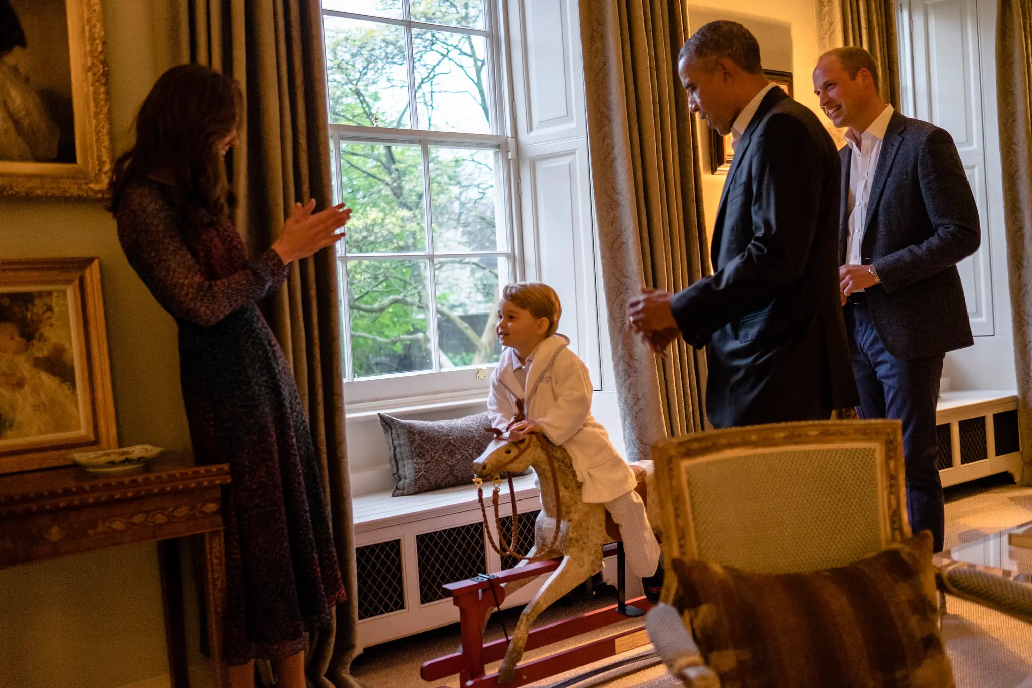 Prince George met Obama in nighsuit