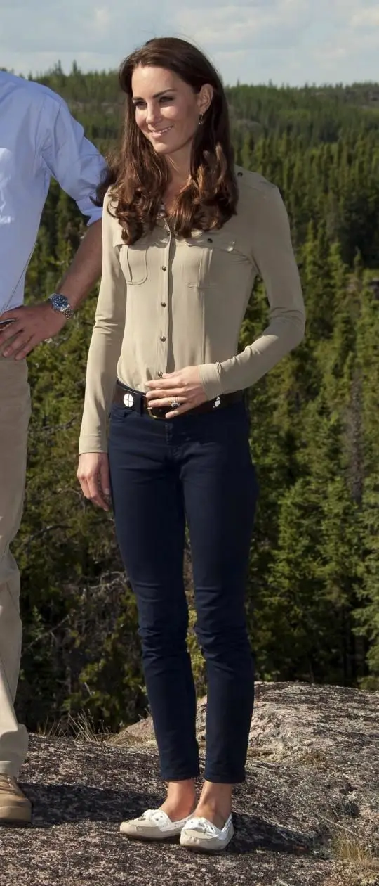 Duchess of Cambridge wearing Burberry Military Pocket Jersey Shirt in Canada during 2011 tour