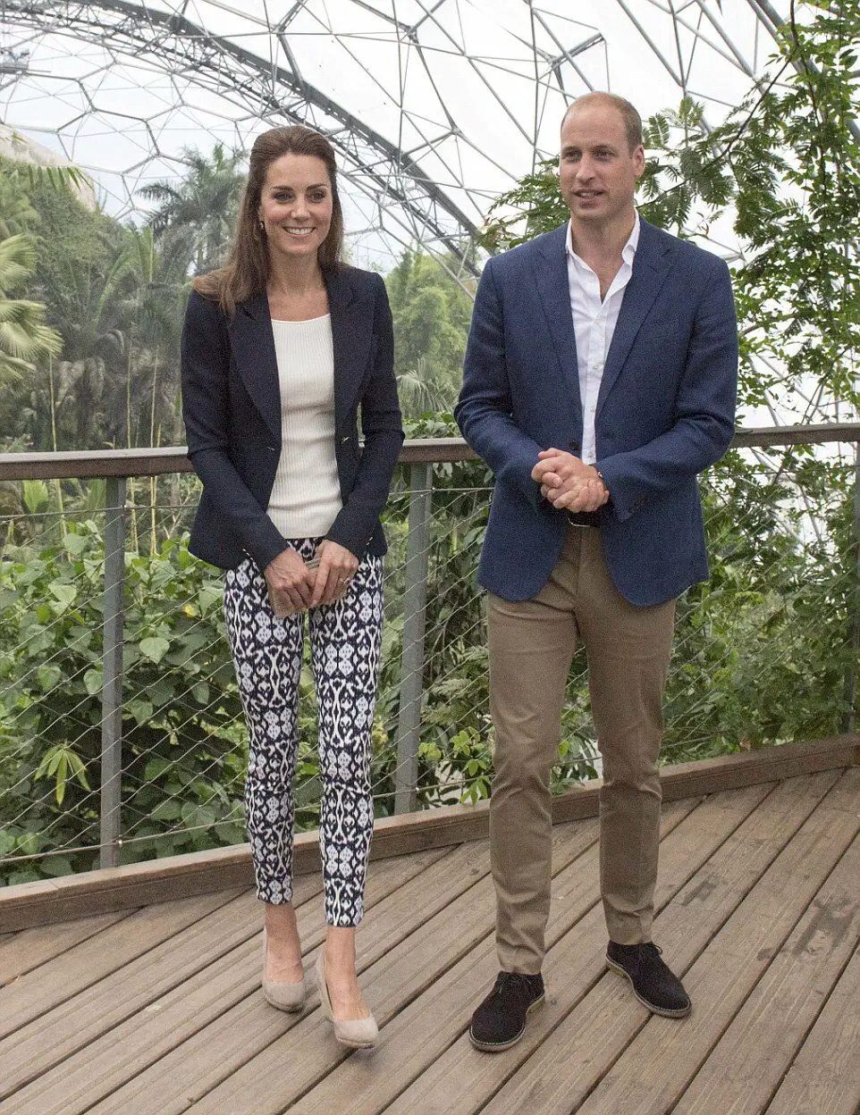 The Duchess of Cambridge wearing Gap Bi-stretch skinny pants in Cornwall