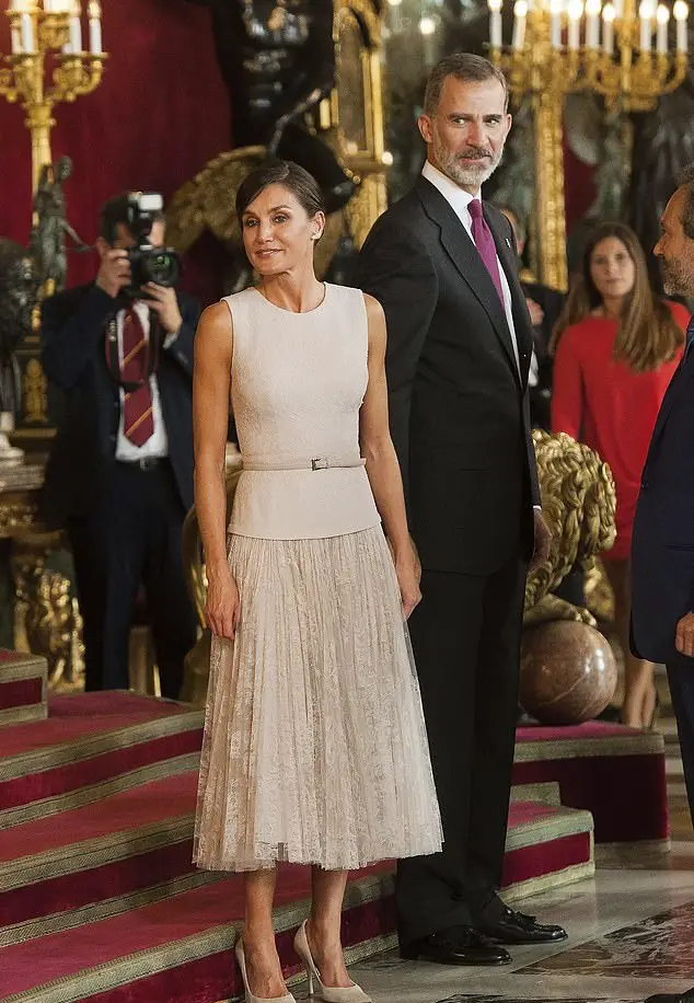 Queen Letizia wore pearl grey Felipe Varela dress at 2018 National Day Celebration