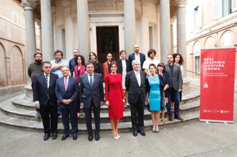 Queen Letizia's Vibrant day in Rome | RegalFille | Queen Letizia of ...