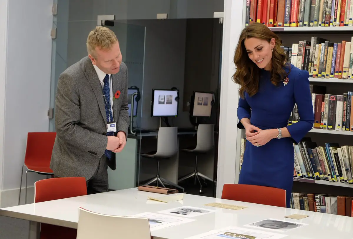 The Duchess of Cambridge saw the letters wrote by her Great-Grandfather