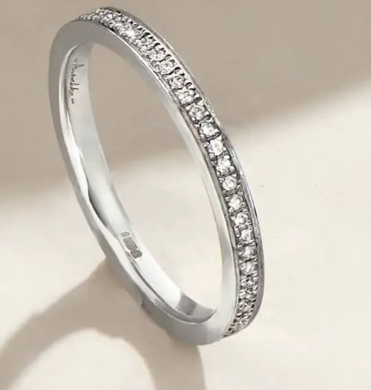The Duchess of Cambridge wears Annoushka Eclipse Diamond Eternity Ring between her engagement and wedding ring