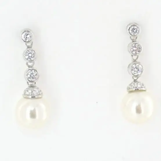 Heavenly Necklaces Diamond and Pearl Earrings