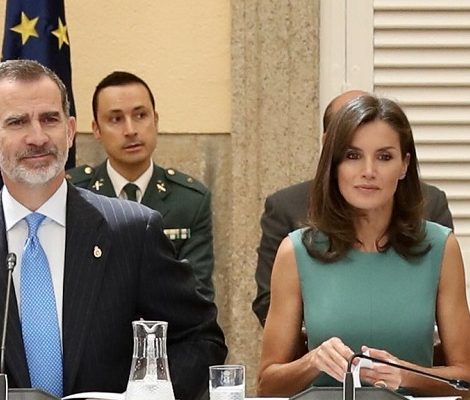 Queen Letizia visited Military Emergency Unit | RegalFille | Duchess of ...