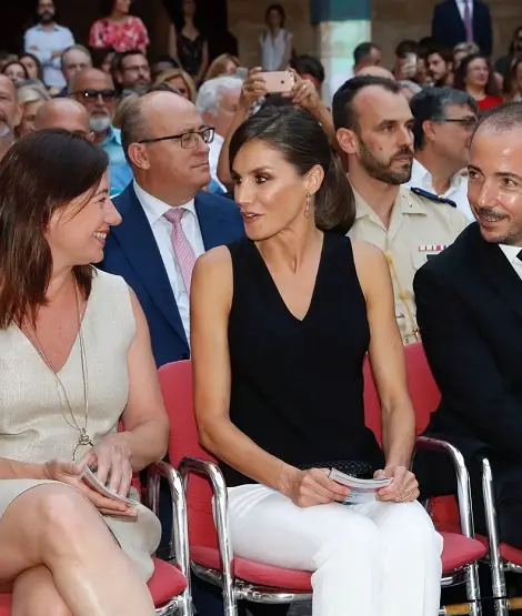 Queen Letizia wore black top and White trouser for film festival inauguration in Palma 6