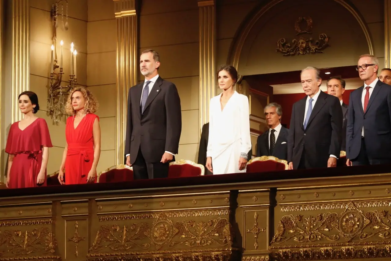 Queen Letizia in white Lola Li Carli Blazer Dress for the opening of Royal Theater