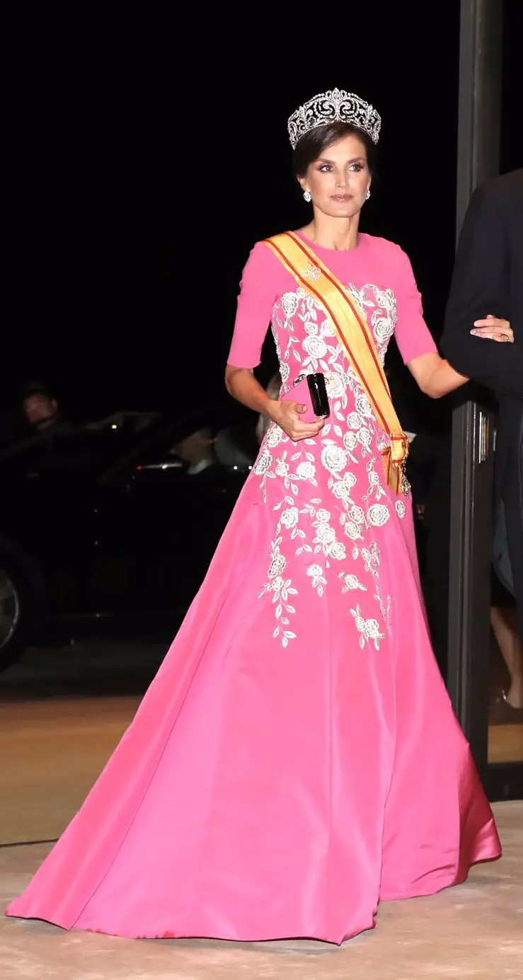 Queen Letizia wore fuchsia Carolina Herrera gown at the enthronement gala of Japanese emperor