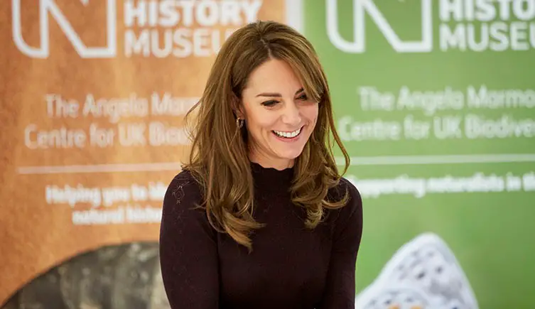 Duchess of Cambridge wore Warehouse Top with Jigsaw trouser to visit Natural History Museum