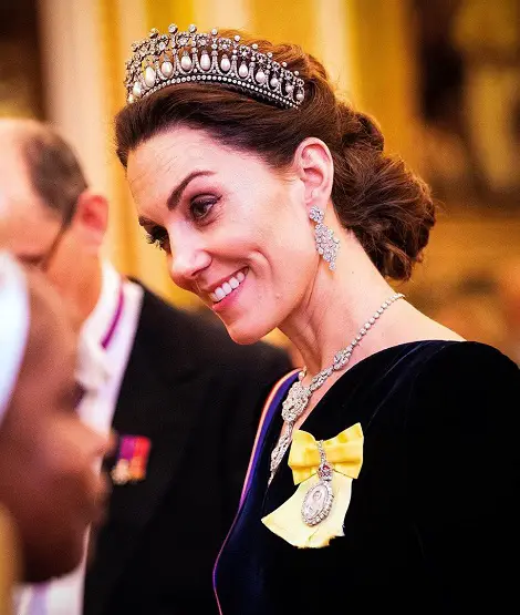 Duchess of Cambridge wore Navy Velvet Alexander McQueen gown to Diplomatic Reception with Lovers Knot Tiara 8
