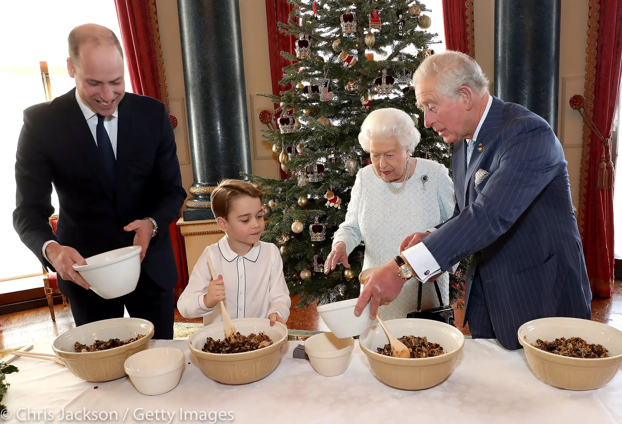 Prince George made puddings with Prince William, Prince Charles and Queen Elizabeth