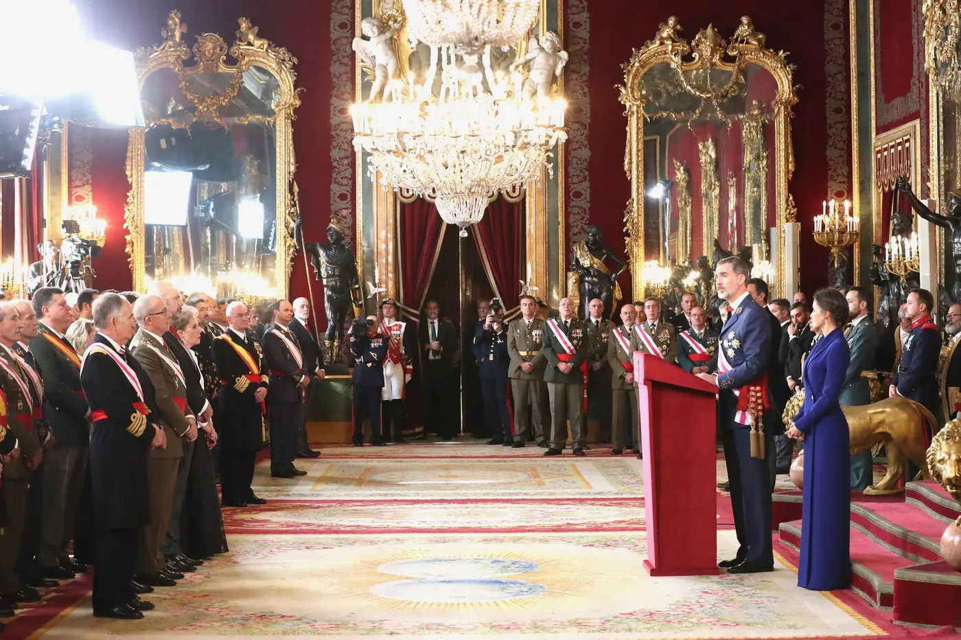 King Felie and Queen Letizia attended the Military Easter Reception at the Royal Palace