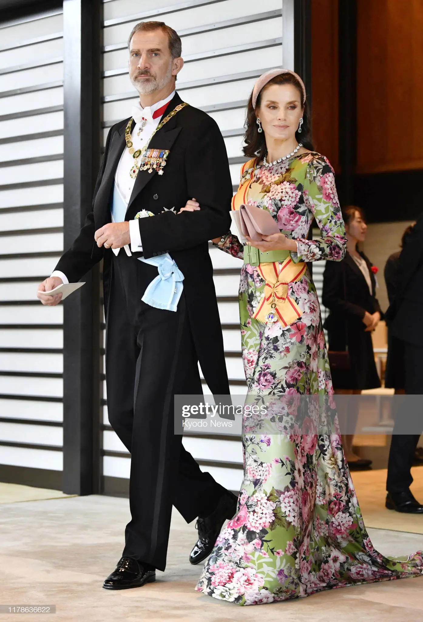 Queen Letizia wore green matilde Cano gown at the coronation of japanese king