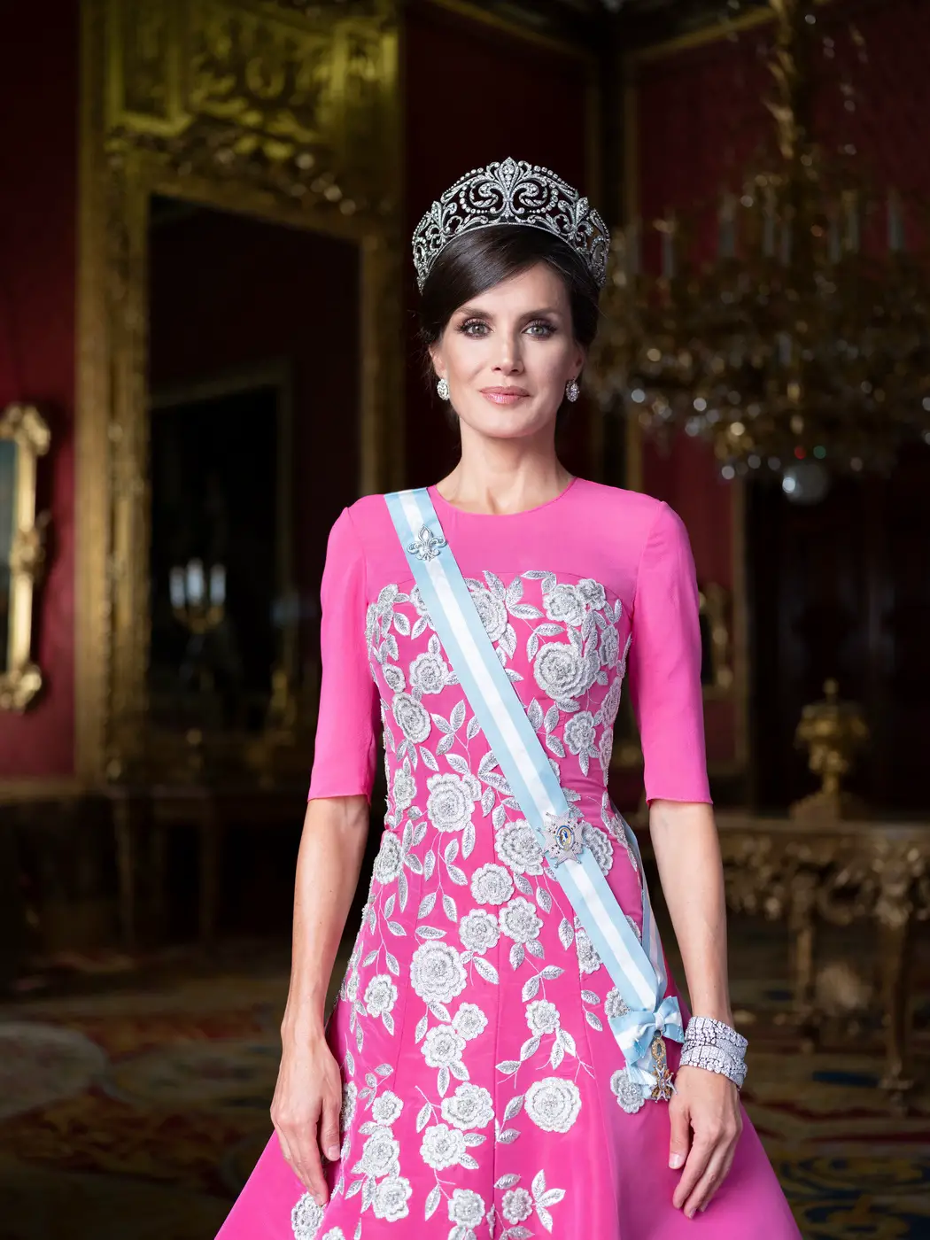 Queen Letizia's official portrait released by the palace has her in full regalia