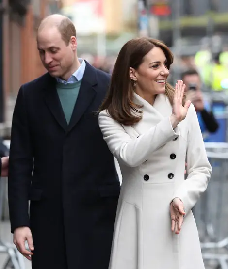 Duchess of Cambridge brought back Reiss peacoat for the day 2 of Ireland visit