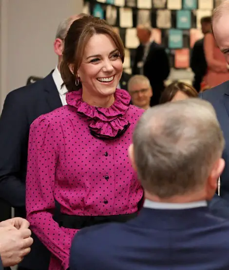 Duchess of Cambridge wore purple Oscar De La Renta vintage dress at the reception hosted at he Museum of Literature Ireland