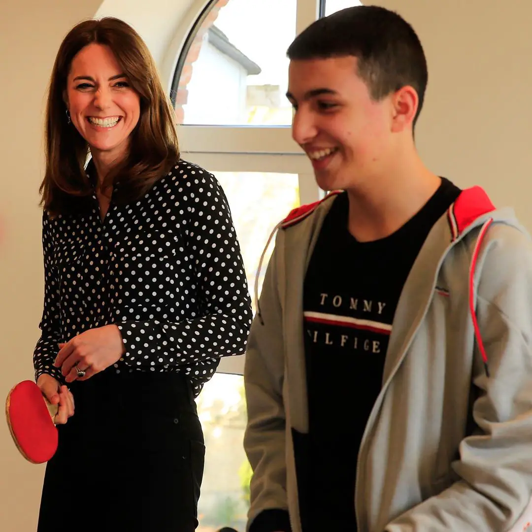 William and Catherine enjoyed a game to table tennis before visiting the art room of the centre