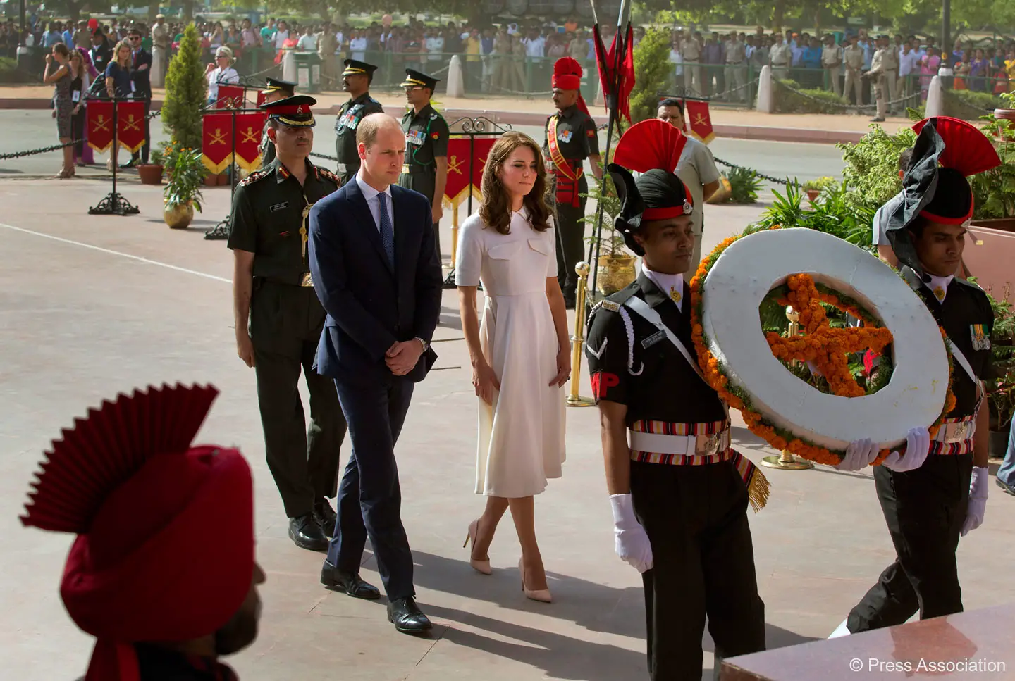 William and Catherine began their Delhi programme with a wreath-laying at India Gate. This memorial is situated in the heart of New Delhi.