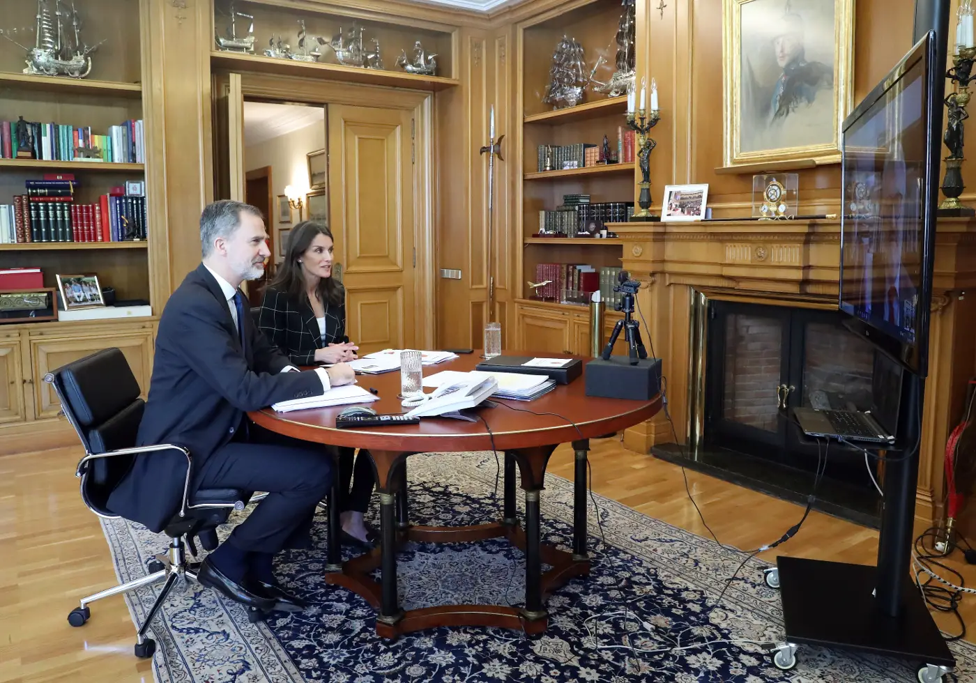 Felipe and Letizia held a video conference with Prado Museum Director