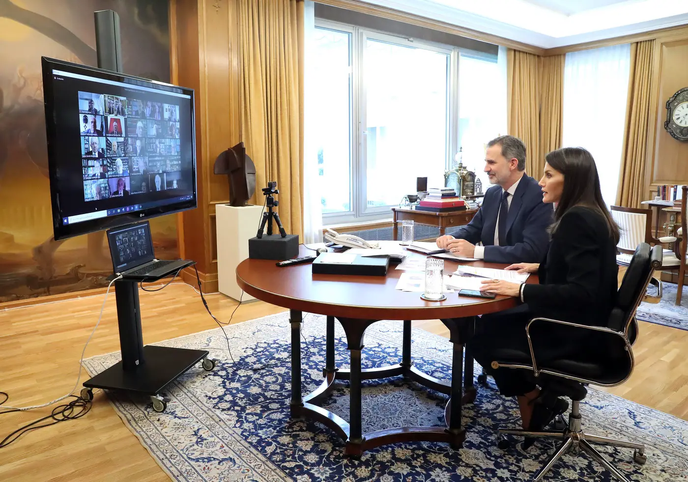 Felipe and Letizia preside over the virtual plenary session of the Royal Spanish Academy