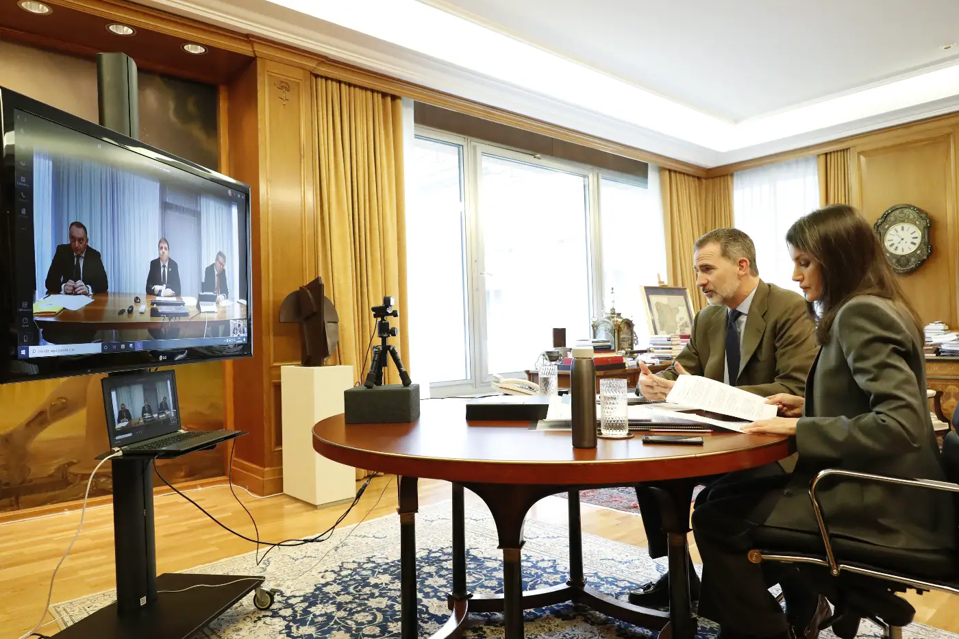 Letizia joined King Felipe for a videoconference with the heads of the Correos y Telégrafos State Society