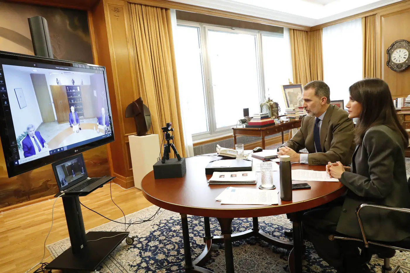 Queen Letizia and King Felipe held a dialogue with the top managers of RENFE through a videoconference