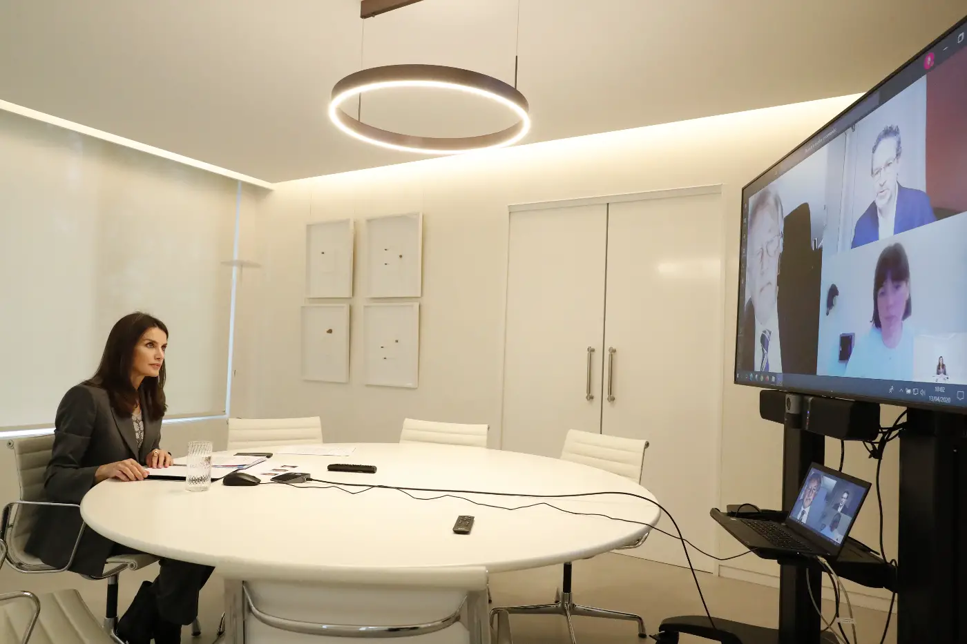 Queen Letizia in a videoconference with three officials of  Save the Children organization