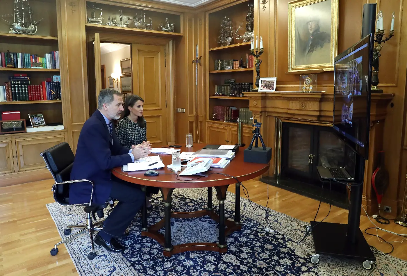 Felipe and Letizia in a Videoconference with representatives of the Carrefour Group