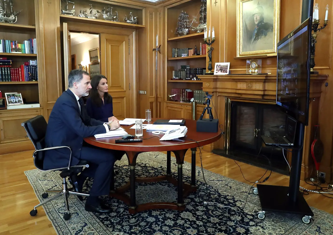 Felipe and Letizia in meeting with Dairy and Livestock sector