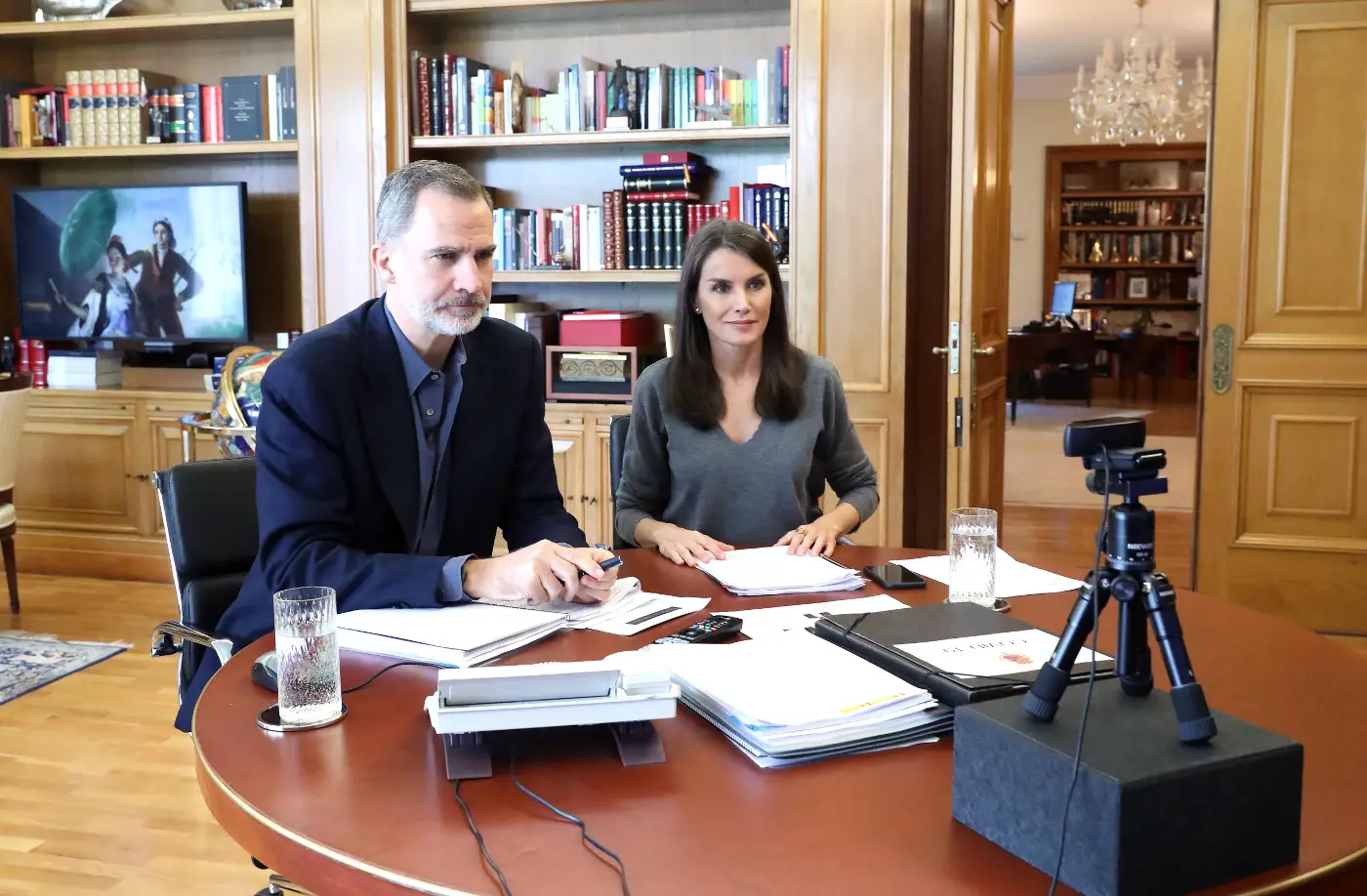 King Felipe and Queen Letizia talked to the Spanish Singers