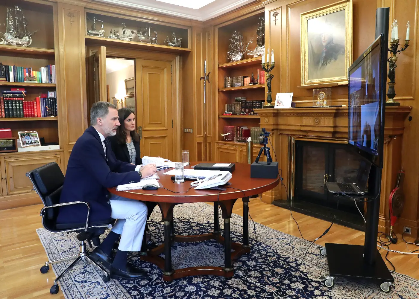 Queen and King Felipe held a videoconference with representatives of the State Digitization and Artificial Intelligence