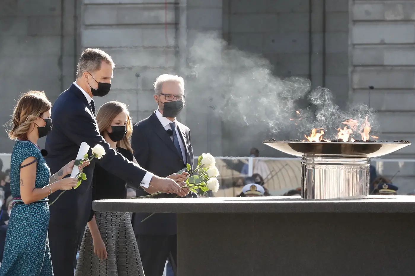King Felipe and Princess Leonor of Spain paid tribute to the victims of COVId19