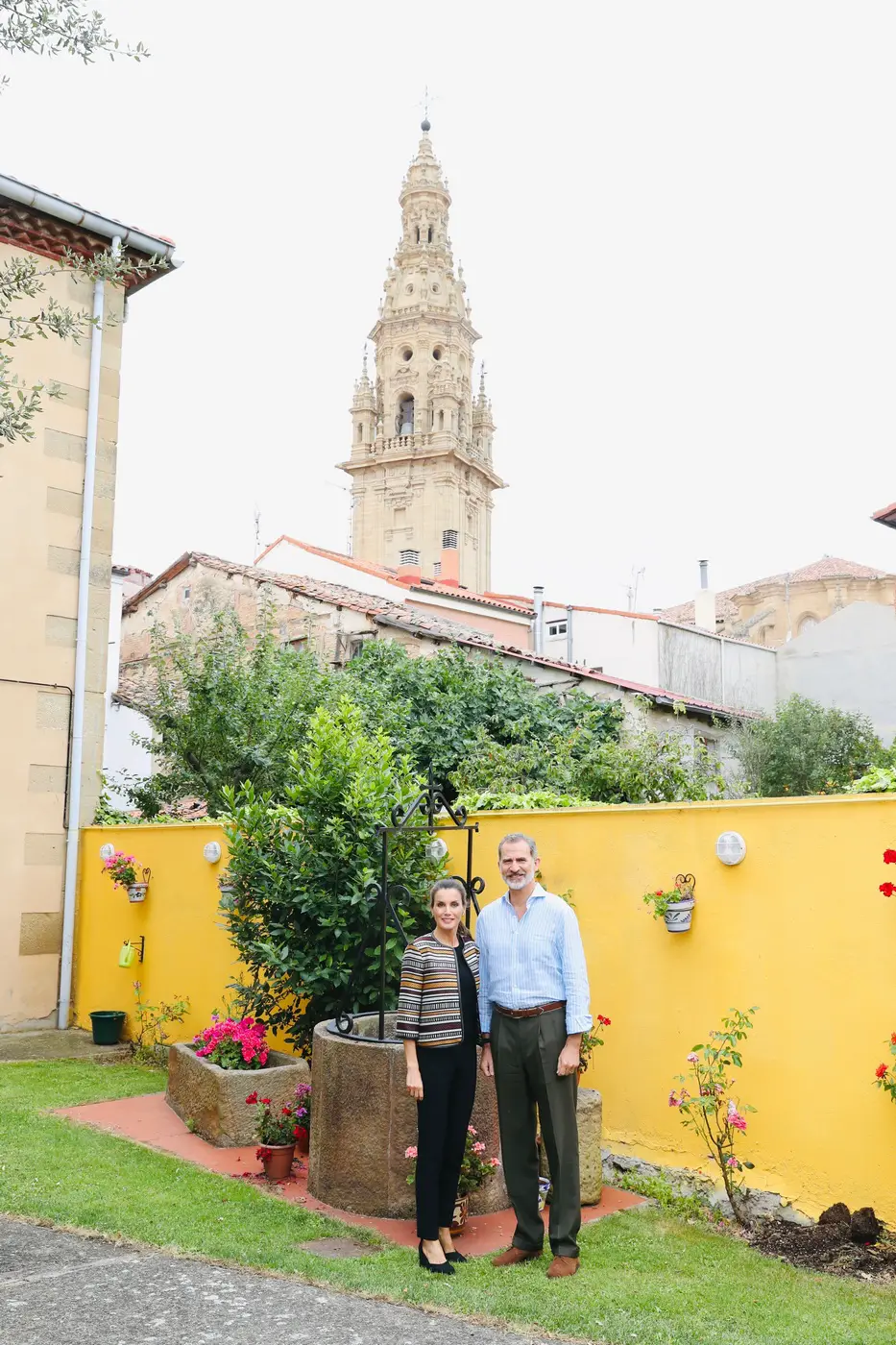 King Felipe and Queen Letizia of Spain posed in front of Santo Domingo de la Calzada