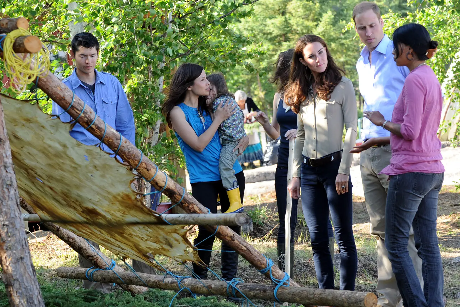 The Duke and Duchess of cambridge with university students during Canada visit in 2011