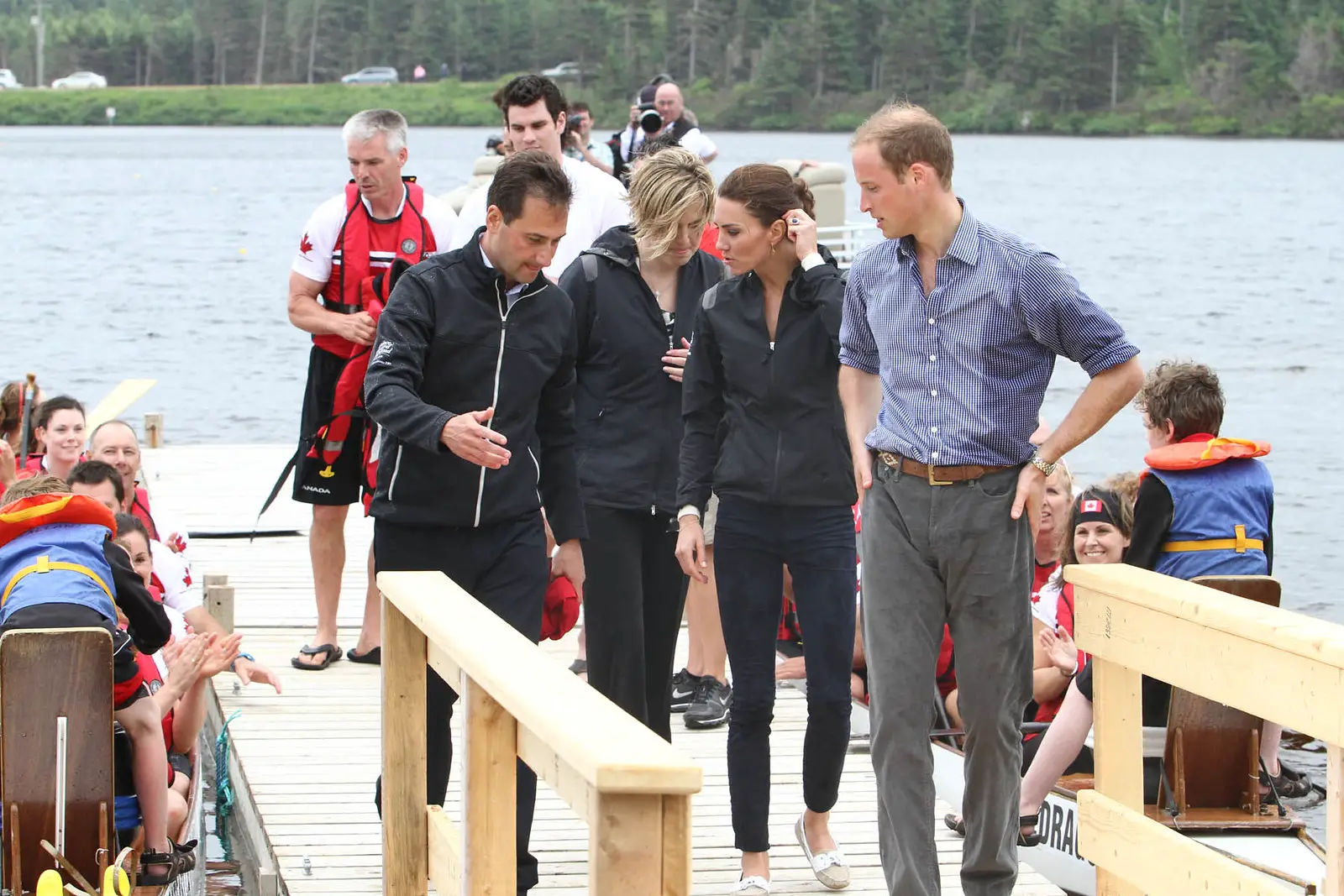 William and Catherine at the deck of the sea during Canada tour in 2011